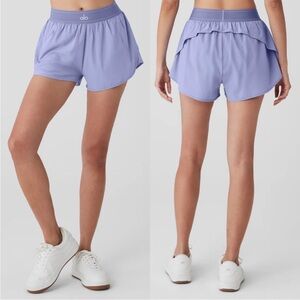 ALO YOGA match point shorts in Lilac